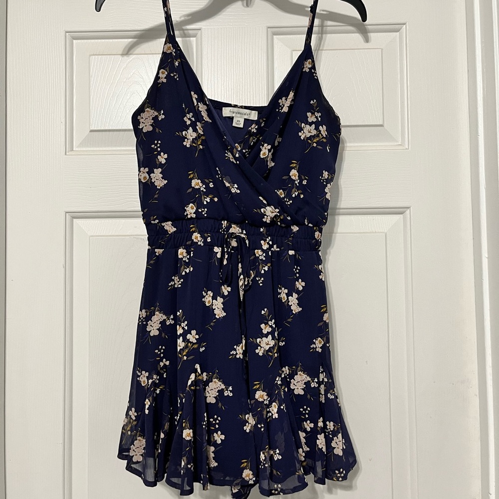 Francesca’s Mini Flounce Romper Navy Floral